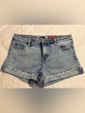 Celebrity  Light Wash Frayed Hem Denim Shorts